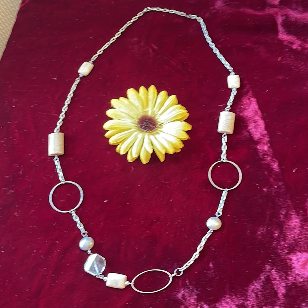 πΊ BOUTIQUE; Funky Asymmetrical Neutral/Silver Color Beads on Long Silver Chain! - Picture 2 of 6